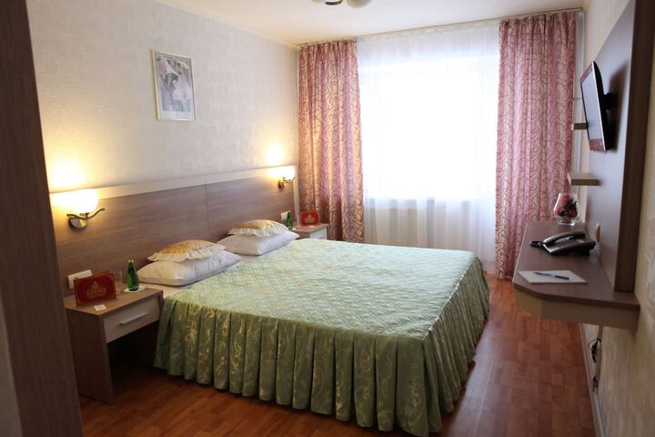 Room 8 of 44