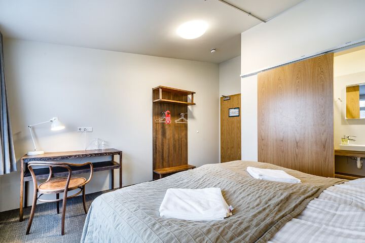 Room 12 of 29