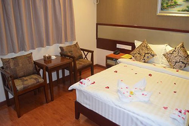 Room 12 of 31