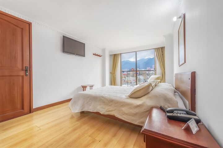 Room 21 of 54