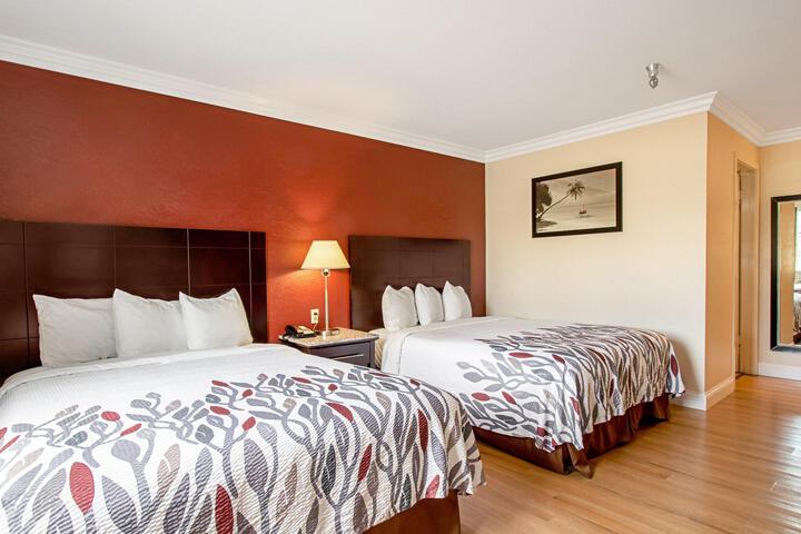 Suite King with Fireplace (14 of 25)