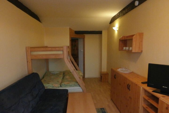 Room 7 of 30