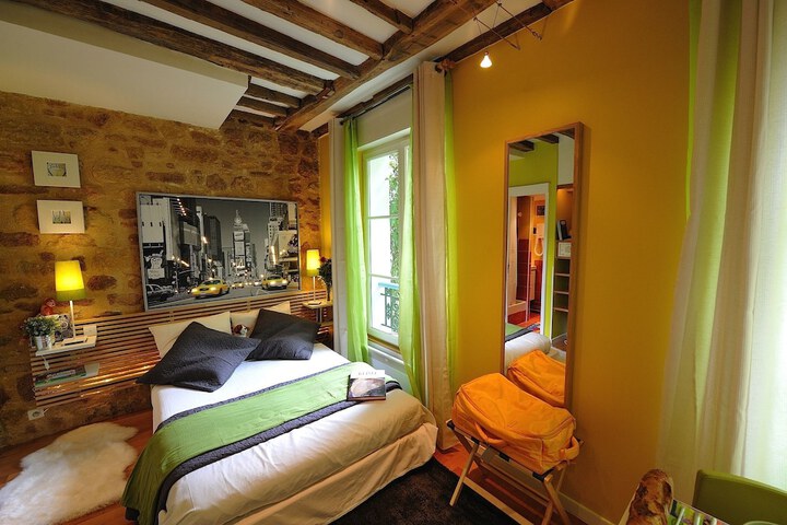 Room 155 of 648