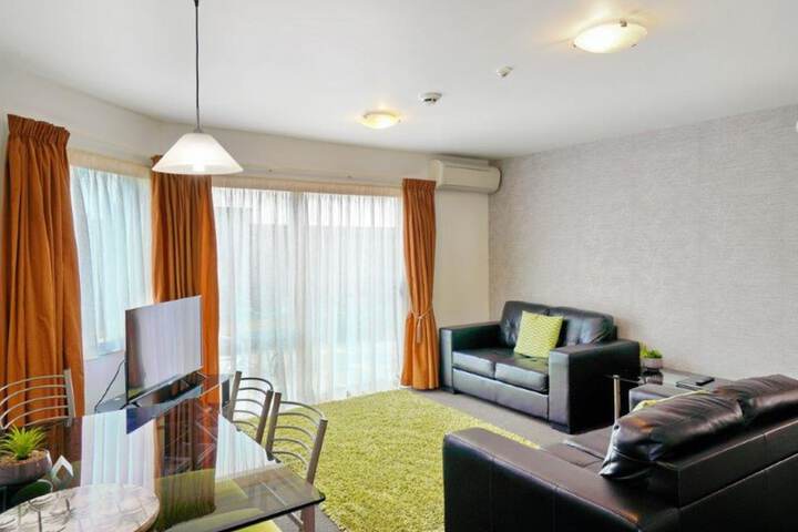Room 48 of 80