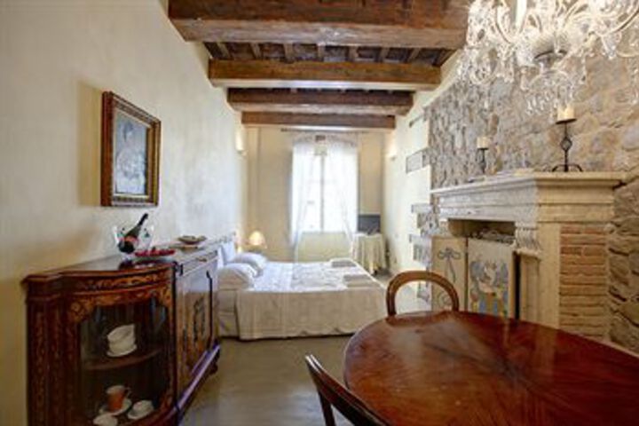 Room 95 of 166