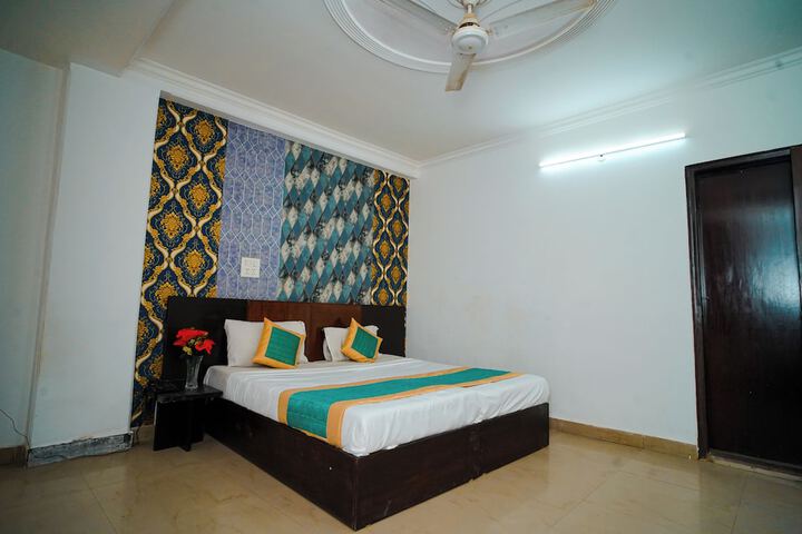 Room 7 of 20