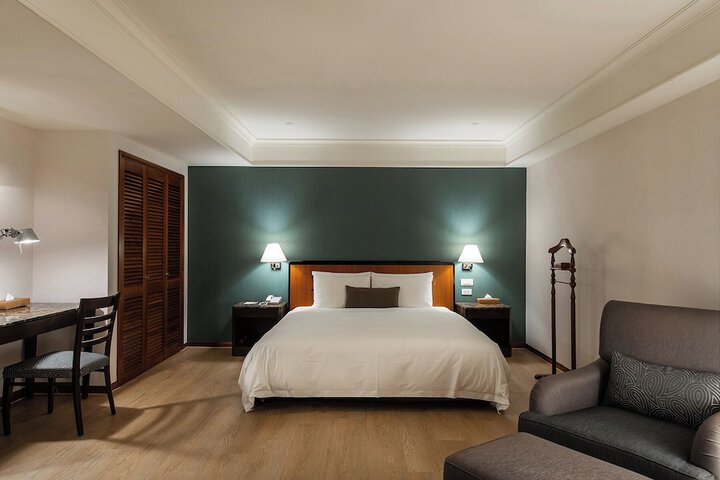 Room 15 of 64