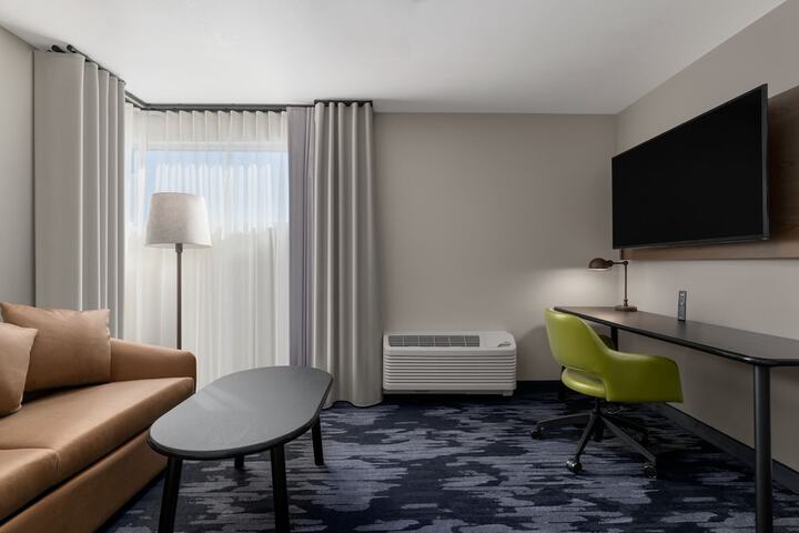 Room 17 of 42