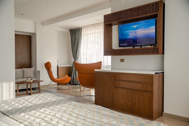 Room 22 of 46