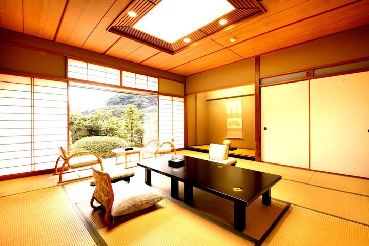 Room 15 of 43