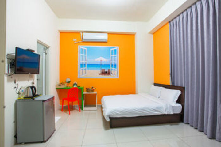 Room 43 of 89