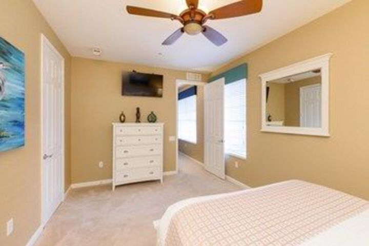 Room 8 of 23