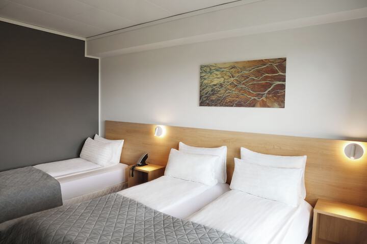 Room 12 of 40