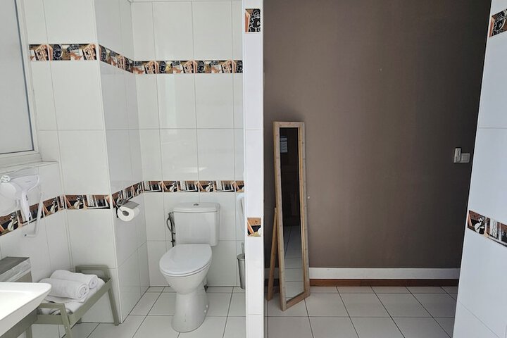 Room 16 of 57