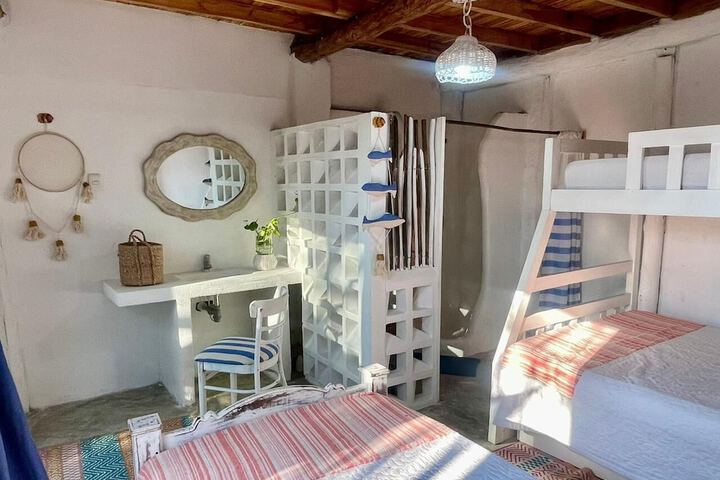 Room 4 of 137
