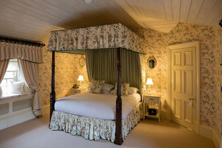 Room 4 of 41