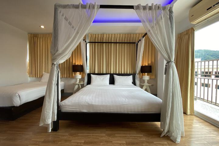 Room 42 of 95