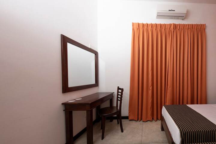 Room 7 of 74