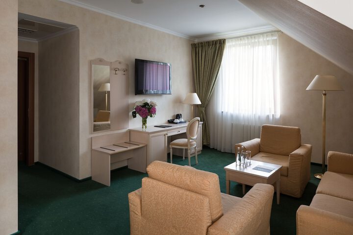 Room 22 of 60