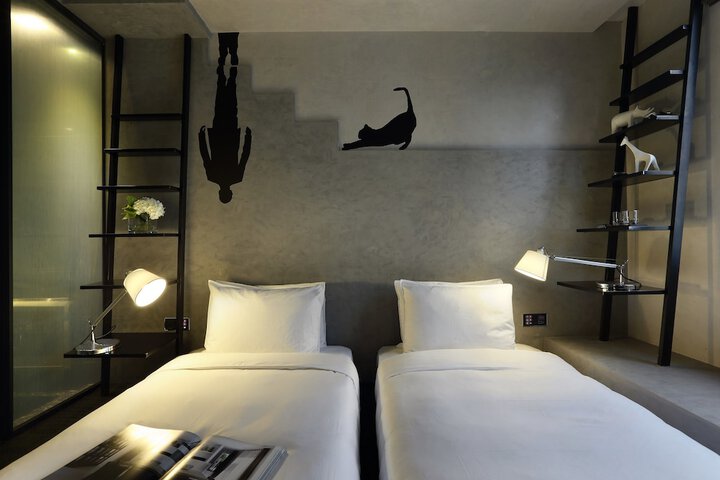 Room 21 of 109
