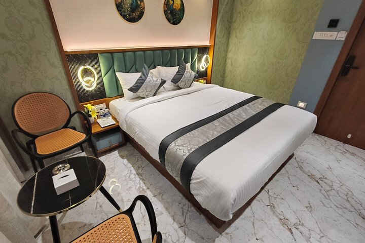 Room 36 of 60