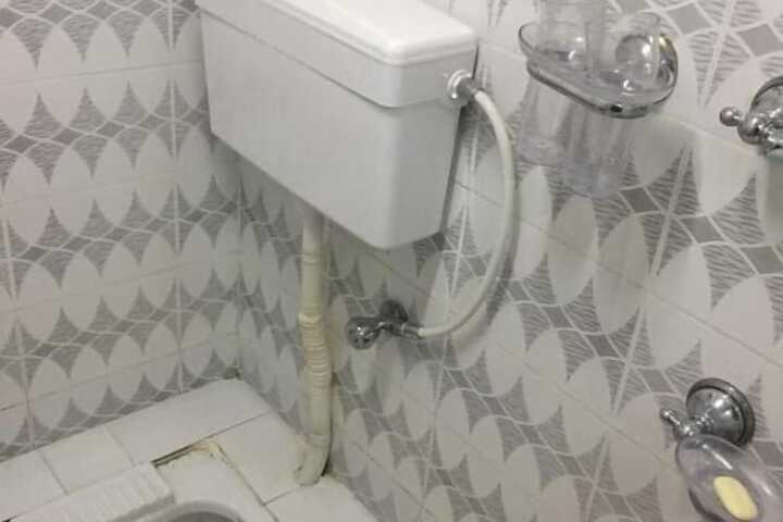 Room 15 of 28
