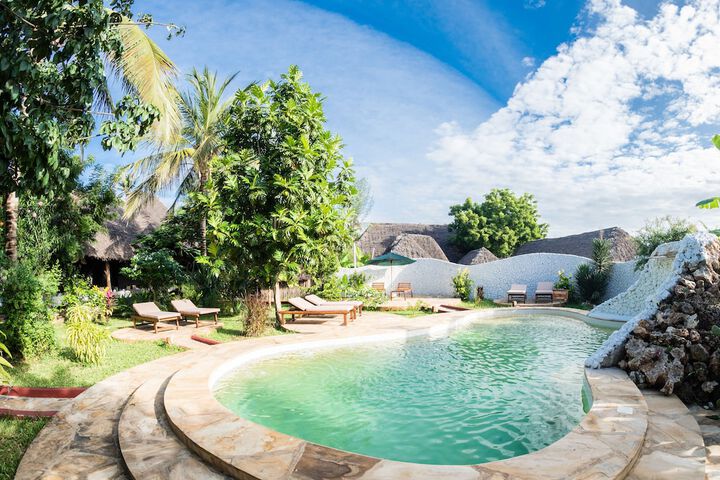 Pool 74 of 137
