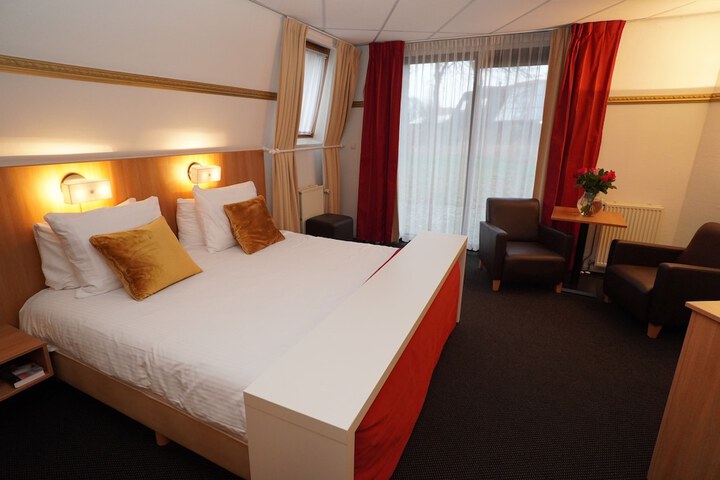 Room 36 of 65
