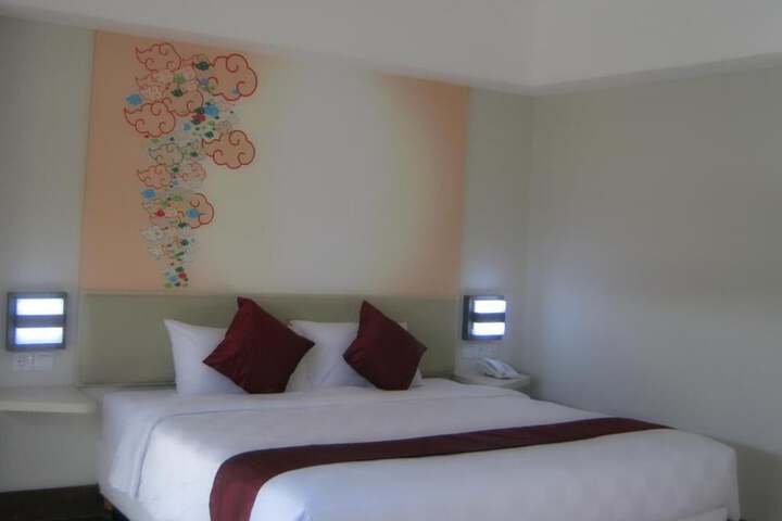 Room 18 of 38