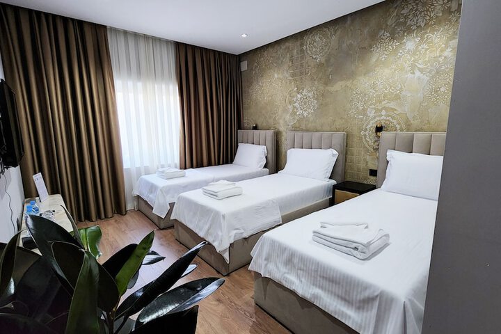Room 21 of 121