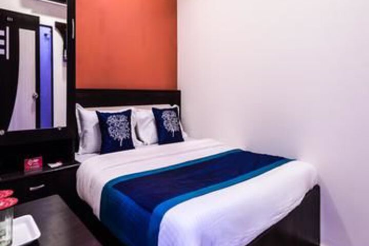 Room 16 of 22