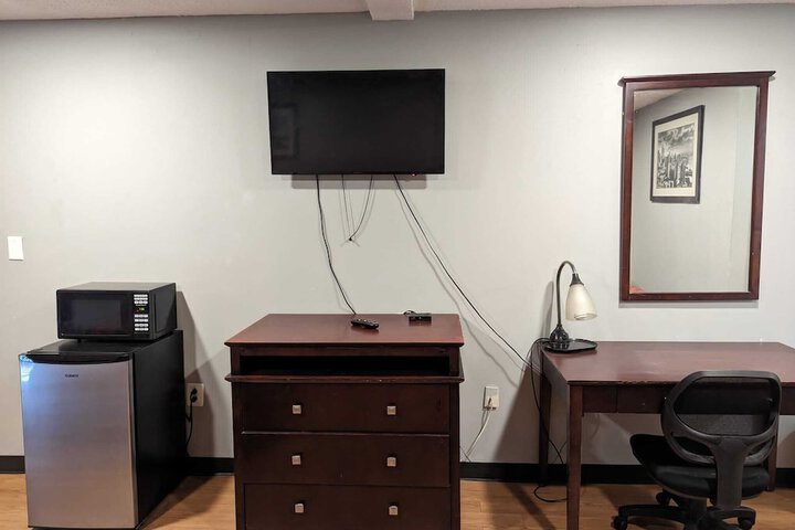Room 3 of 15