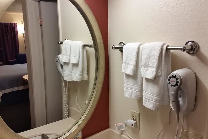 Bathroom amenities