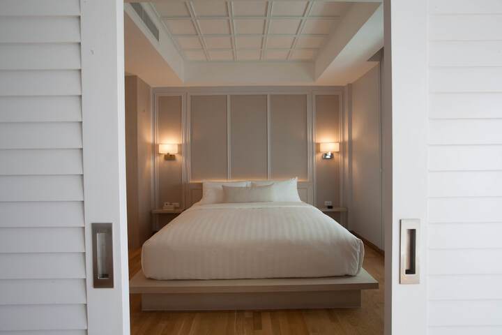 Room 13 of 54