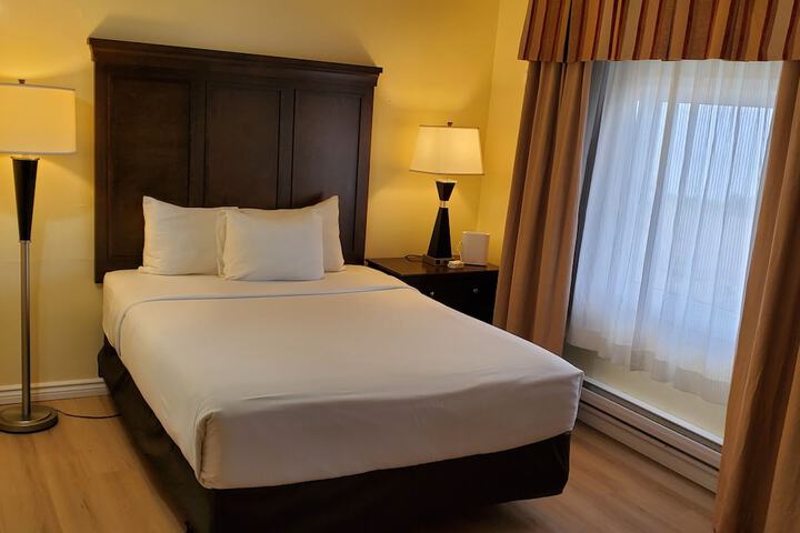 Room 16 of 113