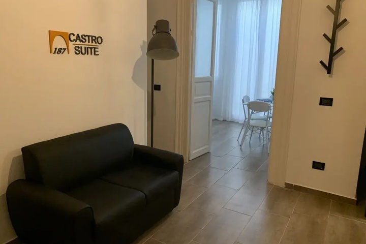 Room 3 of 17
