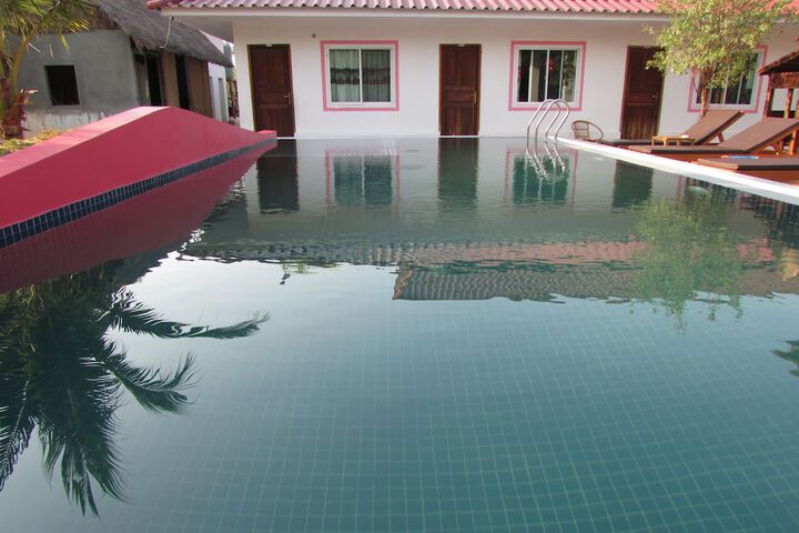 Pool 22 of 48