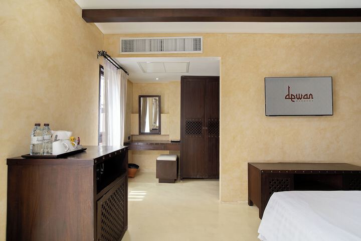 Room 26 of 84