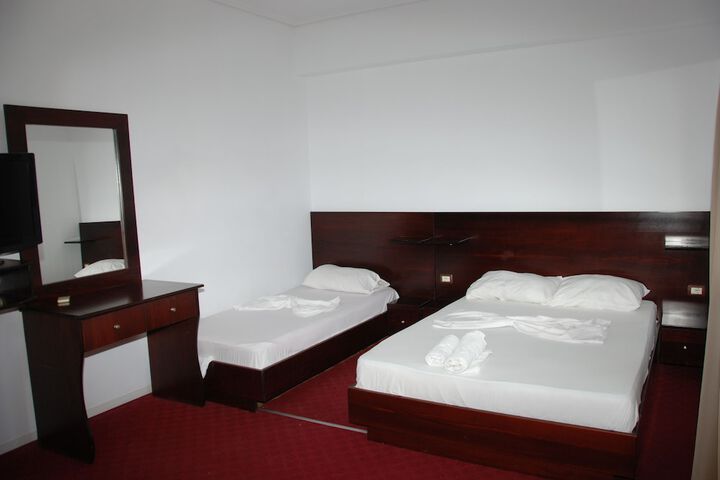 Room 12 of 43