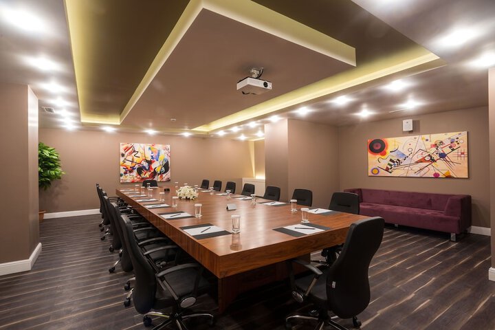 Meeting facility
