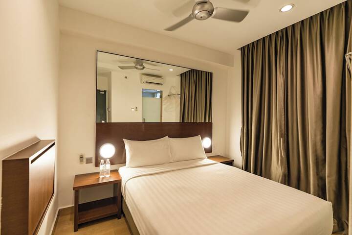 Room 14 of 40