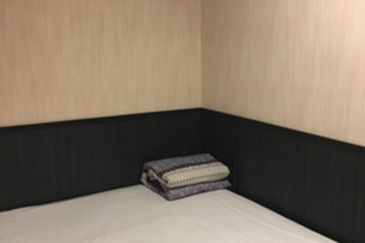 Room 6 of 23