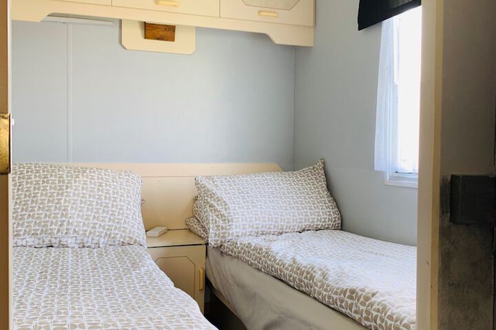 Room 5 of 23