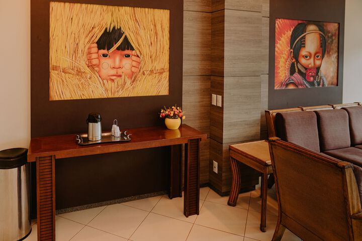 Entrance & Lobby