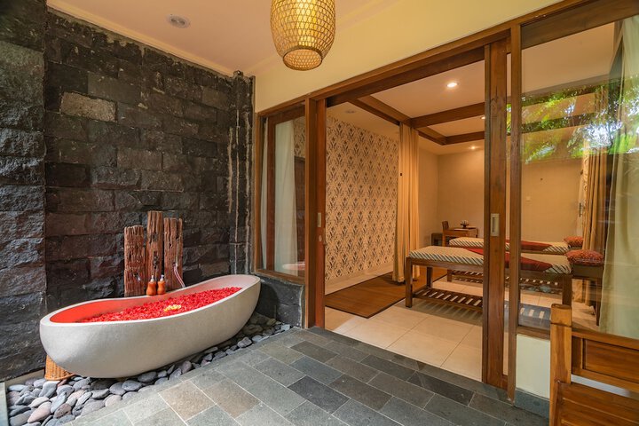 Spa 27 of 51