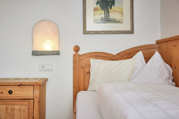 Room 20 of 137