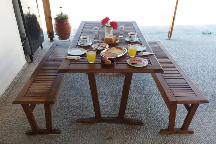 Breakfast/Coffee Service 88 of 103