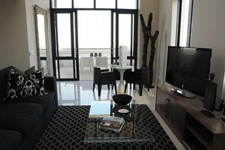 Room 26 of 45