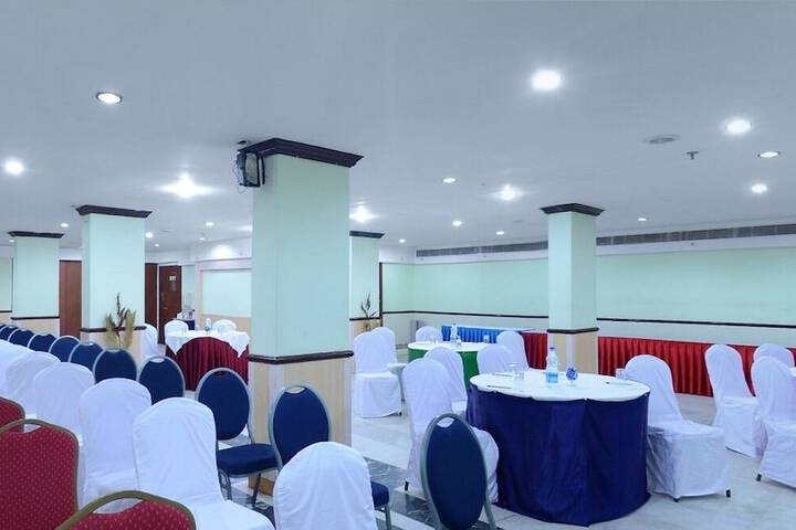 Ballroom/Hall 32 of 35