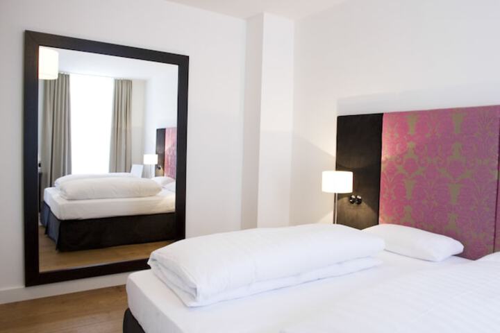 Room 15 of 60
